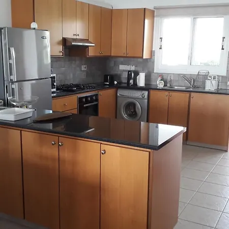 Three Bedrooms At * Mesa Chorio