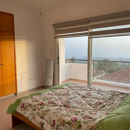 Three Bedrooms At Apartment Mesa Chorio